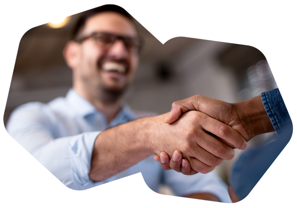 2 people shaking hands